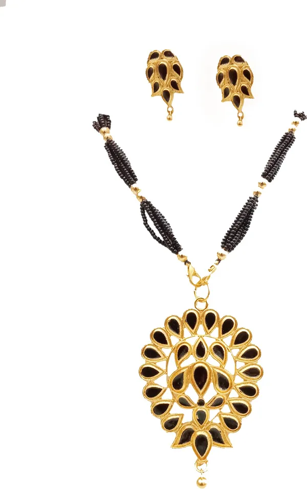 Assamese_Traditional_Black_Dugdugi_Jewellery_Set_For_Women